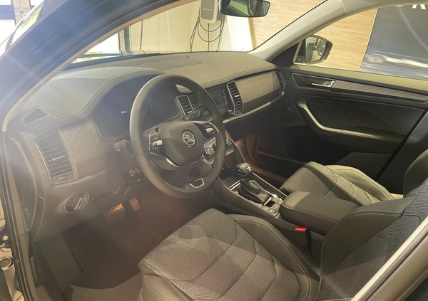 Skoda Kodiaq cena 213650 przebieg: 1, rok produkcji 2024 z Wielichowo małe 56